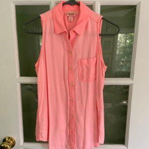 Sleeveless collared blouse, neon pink